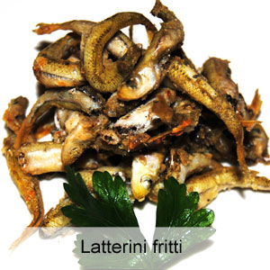 croccanti pesciolini latterini fritti in padella