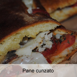 la ricetta del pane cunzato siciliano