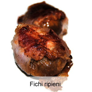 La ricetta dei fichi ripieni con formaggio caprino avvolti nella pancetta