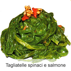 ricetta cagliatelle con crema di spinaci e salmone affumicato
