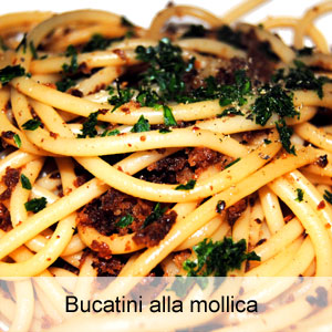 ricetta bucatini conditi con mollica di pane tostato